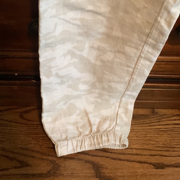 Athleta pale camouflaged linen joggers size large - Picture 5 of 8